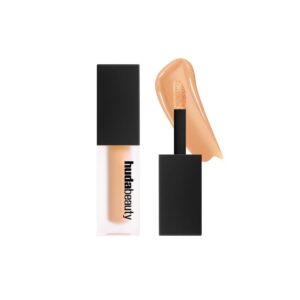 Huda Beauty fauxfilter luminous matte concealer